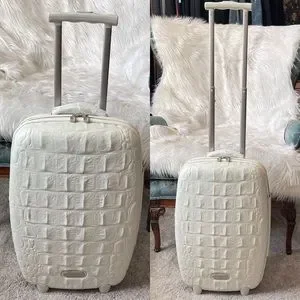 Samsonite✕Alexander McQueen クロコ柄スーツケース 白 s_wp_64e9665b32c1dc1c7270bf39.webp
